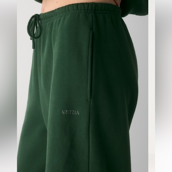 NWOT Aritzia Cozy Sweatfleece Mega Flutter™ Sweatpant XS - Picture 4 of 13